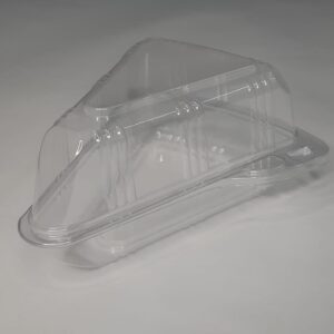прозрачный одноразовый треугольник под для кусочка торта с совмещенной крышкой